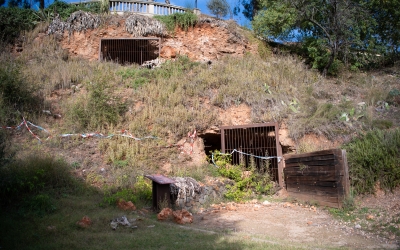 Els despreniment han fet perillós l'accés a les coves de Sant Oleguer | Roger Benet