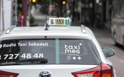 El sector del taxi sabadellenc perd fins a un 70% de facturació | Arxiu