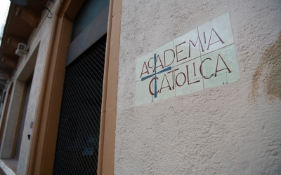 Imatge de la façana de l'Acadèmia Catòlica, al carrer Sant Joan | Roger Benet