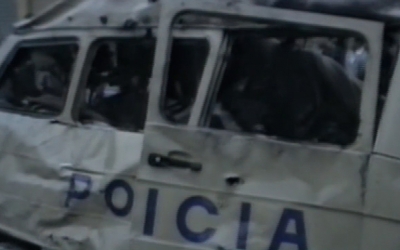 Imatge del furgó policia destrossat per l'explosió | Cedida