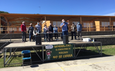 Un moment de l'assemblea al pati de l'Escola Juan Ramón Jiménez | Ràdio Sabadell