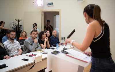 Imatge dels regidors amb Marta Farrés a la roda de premsa d'avui de presentació del cartipàs | Roger Benet