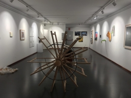 El cub blanc:  L’Acadèmia de Belles Arts de Sabadell inaugura la sisena edició de l’Art Emergent Sabadell  amb  una trentena d'obres