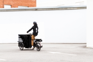 Imatge de La Sàrria, la cooperativa dedicada a la distribució de mercaderies mitjançant bicicletes de càrrega