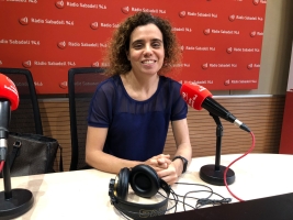 Mireia Sàbat, als estudis de Ràdio Sabadell
