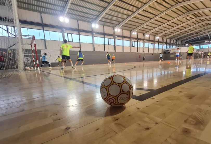 Natació Sabadell I Futsal Pia Ja Preparen Una Nova Temporada A Segona B ...