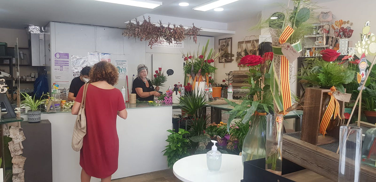 Els floristes viuen aquest Sant Jordi atípic del 2020 marcat per la crisi del coronavirus especialment preocupats