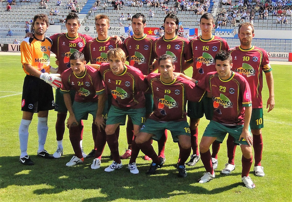 Capó (dorsal 18) amb l'Sporting Mahonés el setembre de 2010 | Adrián Arroyo