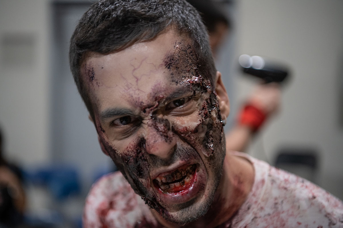 Un zombie abans de començar la nit | Roger Benet