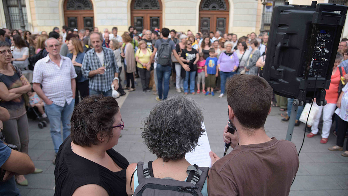 Imatge de la concentració a la plaça Sant Roc | Roger Benet 