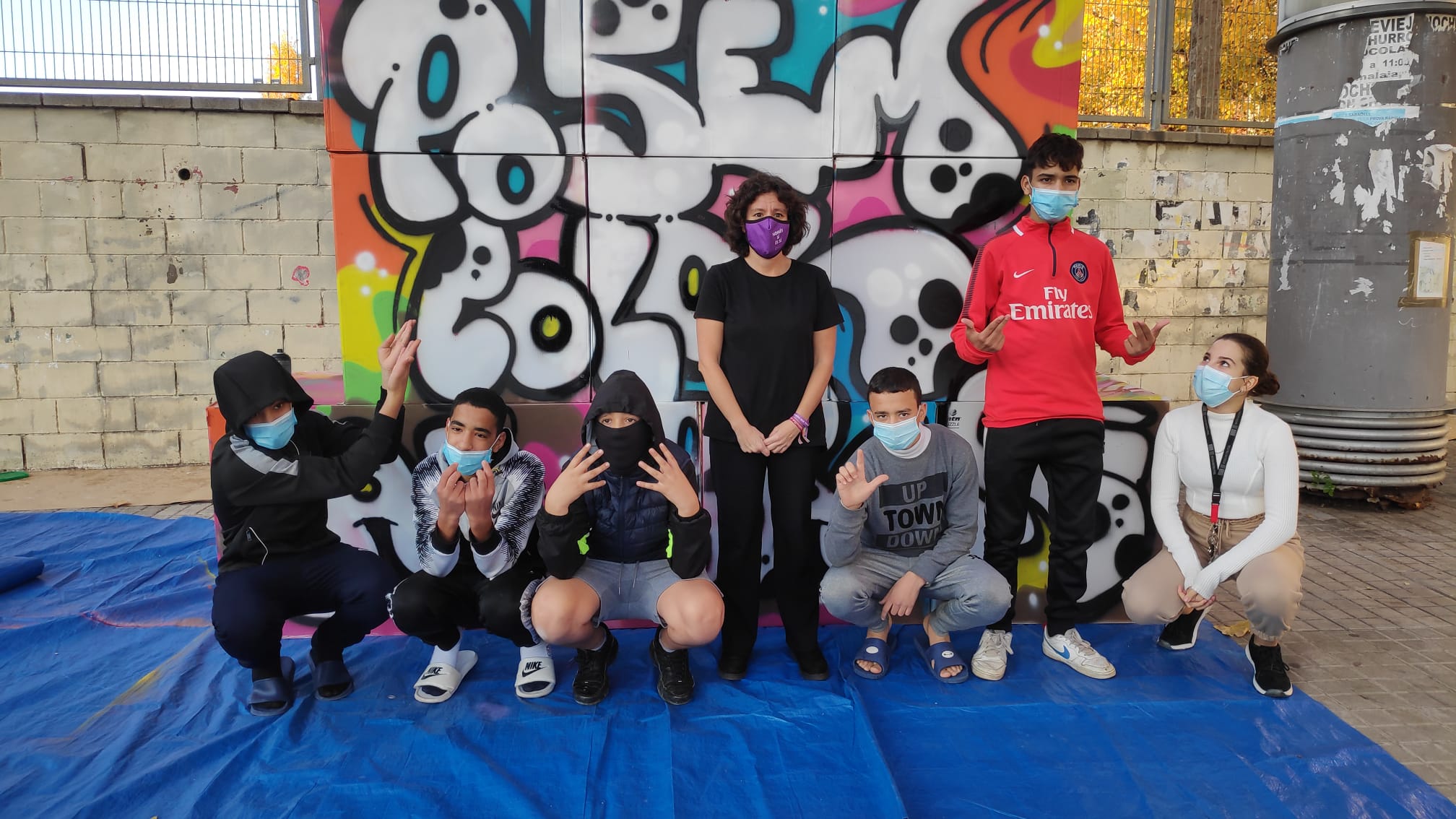 Joves que han col·laborat a pintar els grafitis | Pau Duran
