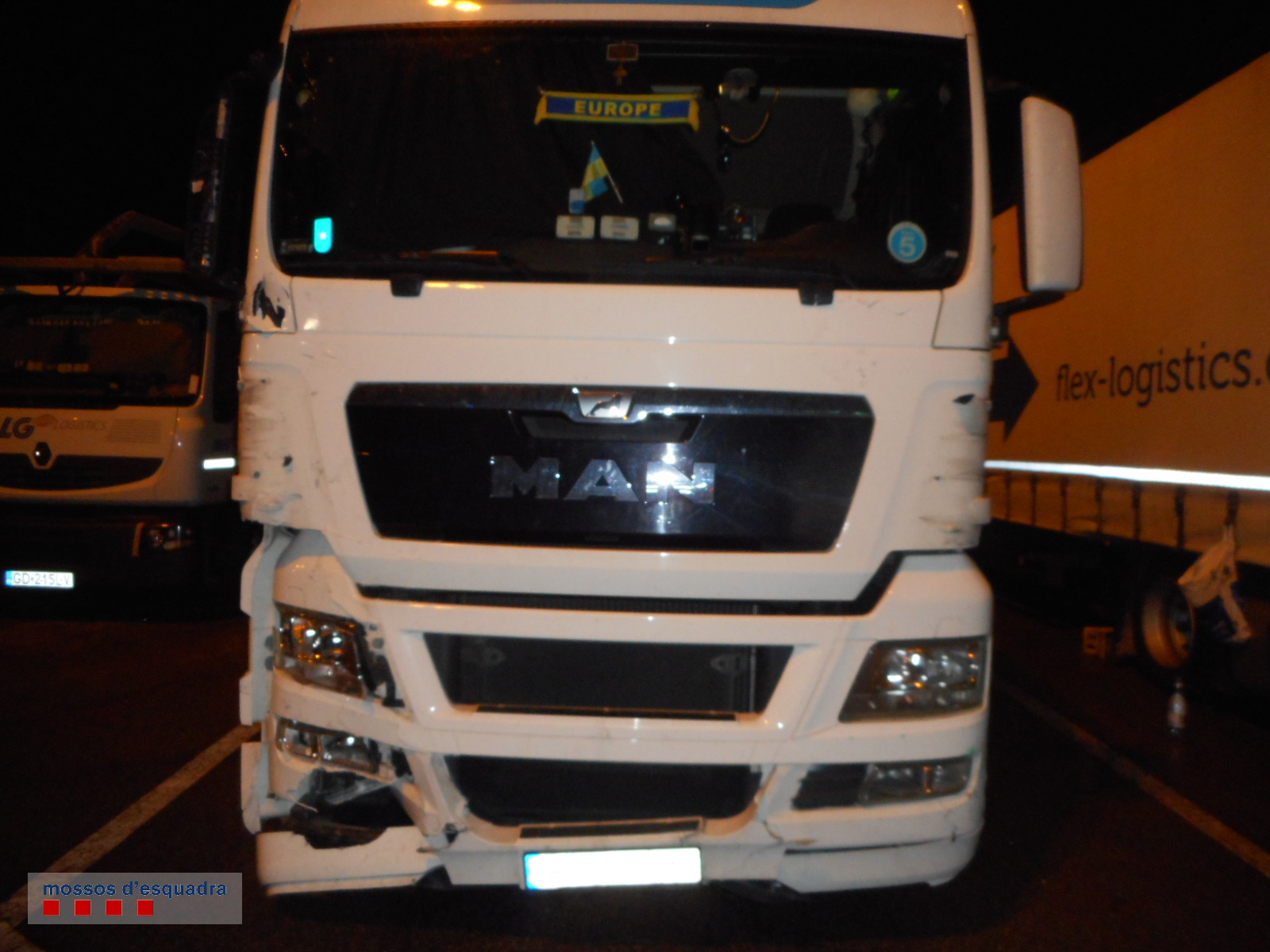Estat frontal del camió després de la col·lisió | Mossos