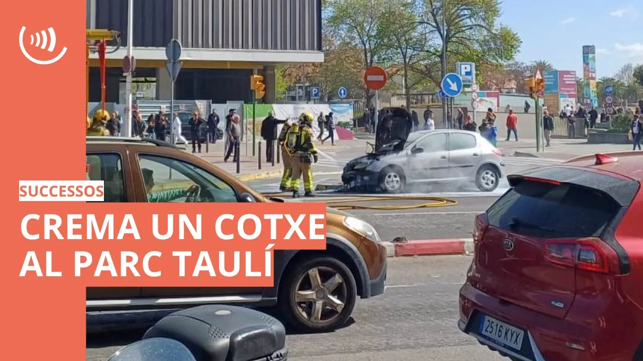 Incendi d'un vehicle al Parc Taulí