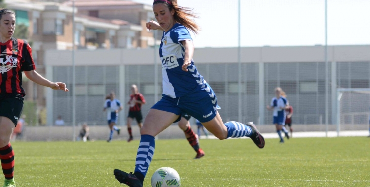 Marta Lilo va fer el gol arlequinat a Les Comes | Roger Benet (CES)