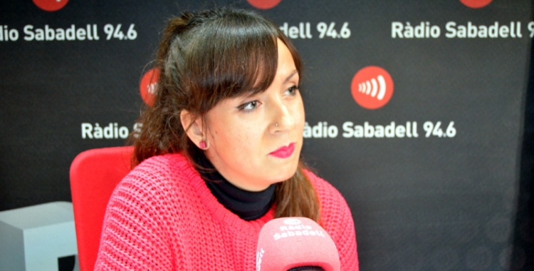 Verónica Martínez, als estudis de Ràdio Sabadell