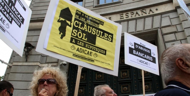 Les clàusules terra han generat protestes al carrer 