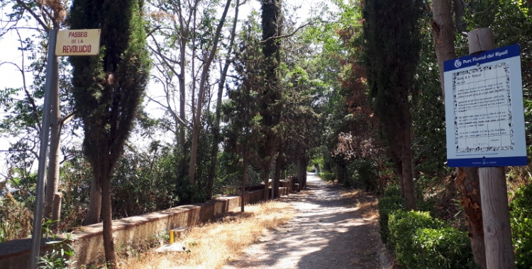 Entrada del passeig de la Revolució des de la carretera de Caldes/ Karen Madrid