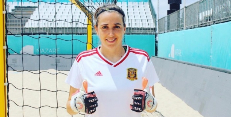 Mariajo Pons a Portugal amb la samarreta de la selecció | Instagram