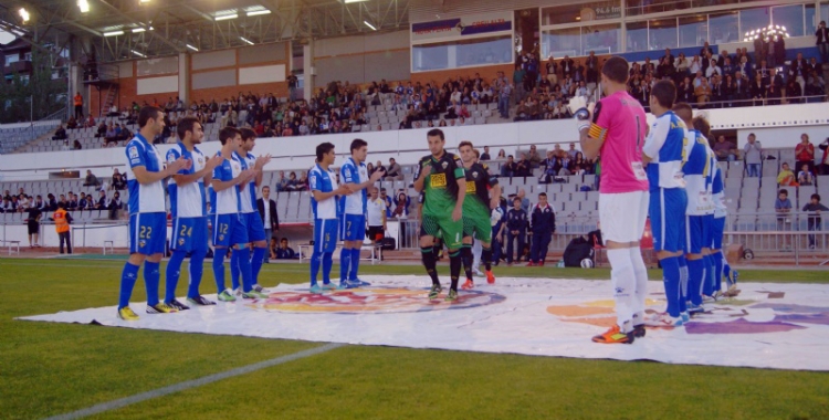 Última visita de l'Elche a la Nova Creu Alta, amb els dos equips a Segona