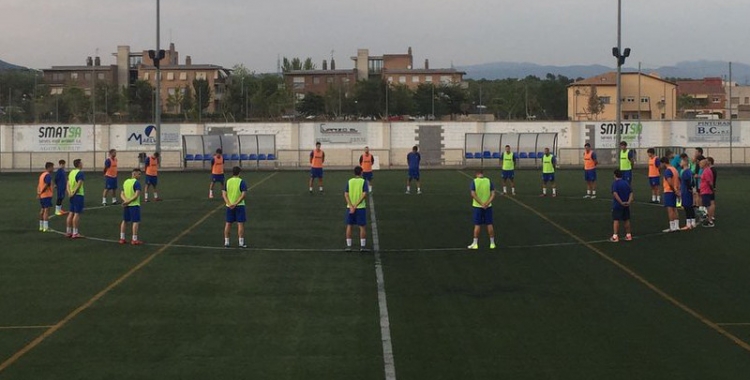 El Sabadell Nord i el Martinenc van guardar un minut de silenci abans del partit