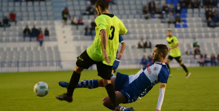 Juanjo Ciércoles, amb el braçalet de capità, en un partit de la temporada passada