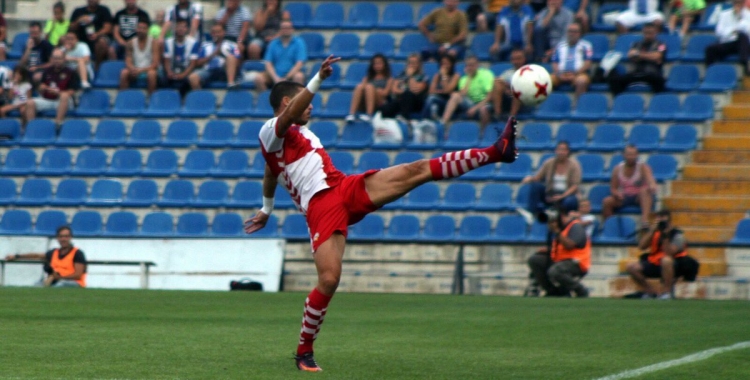 Dani Gómez, en una acció del partit | Sandra Dihör