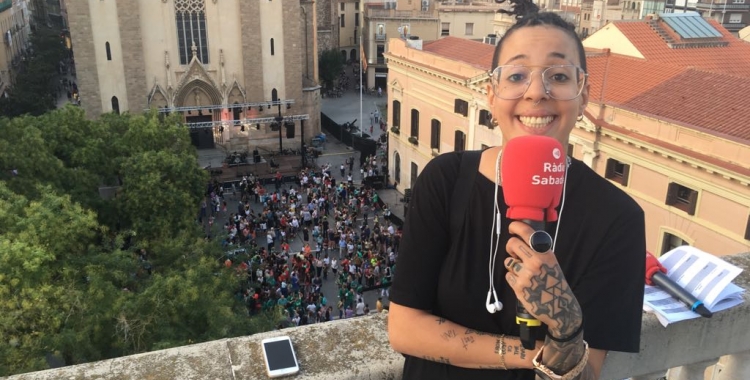 Nora Norman, abans de ser entrevistada a Ràdio Sabadell/ Roger Benet