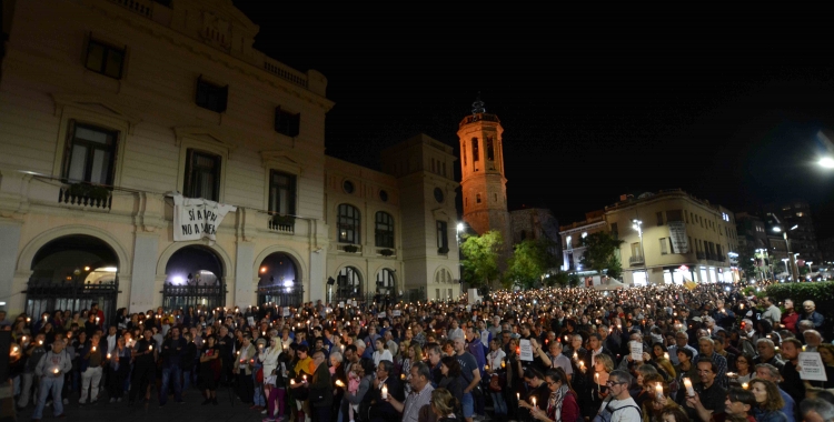 Imatge de la plaça Doctor robert durant la concentració per demanar la llibertat de Jordi Sànchez i Jordi Cuixart. Foto: Roger Benet