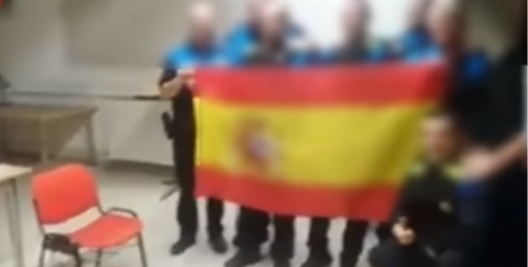 Captura del vídeo publicat pels agents de la Policia Municipal. Font: Youtube.