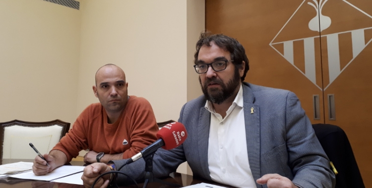 Juli Fernández ha presentat els pressupostos en la roda de premsa prèvia al ple/ Karen Madrid