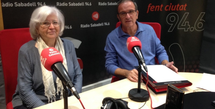 Ferran Escala, delegat del Banc dels Aliments, i Àngela Raurell, vountària del Gran Recapte. 