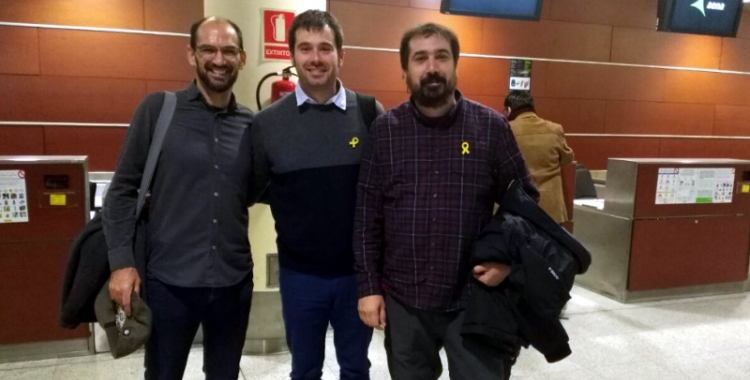 Serracant, amb l'alcalde de Cerdanyola, Carles Escolà, i el de Celrà, Dani Cornellà/ Cedida