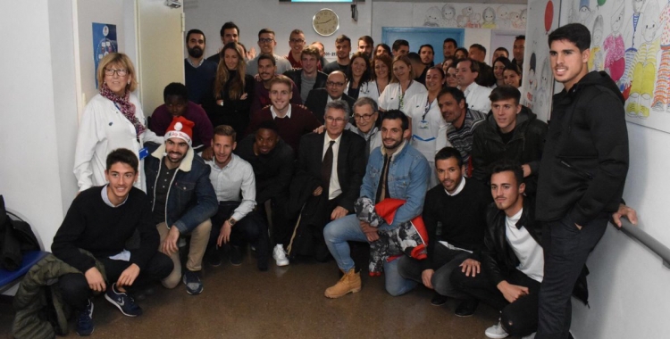 Visita dels arlequinats aquest migdia a l'Hospital de Sabadell | CES