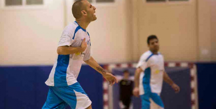 Dani Salgado celebrant un gol amb la samarreta del Natació Sabadell | Roger Benet