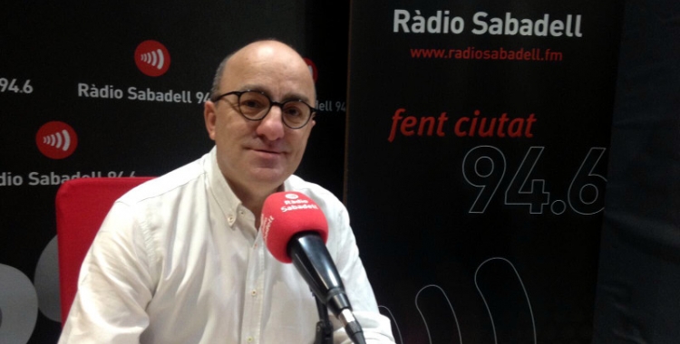 Escartín, als estudis de Ràdio Sabadell/ Raquel Garcia