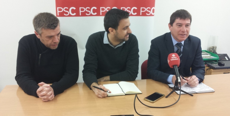 Els membres del PSC a la roda de premsa | Pau Duran