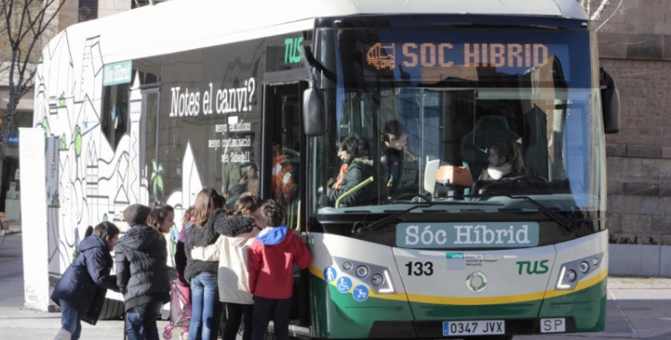 Imatge de l'autobús híbrid de Transports Urbans de Sabadell/ TUS