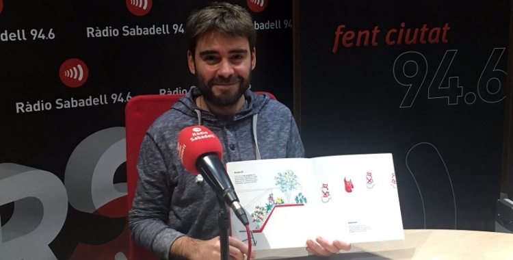 David Vila als estudis de Ràdio Sabadell | Foto: Raquel Garcia 