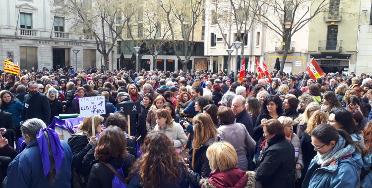 Moltes persones han aprofitat el 8M per mobilitzar-se/ Karen Madrid