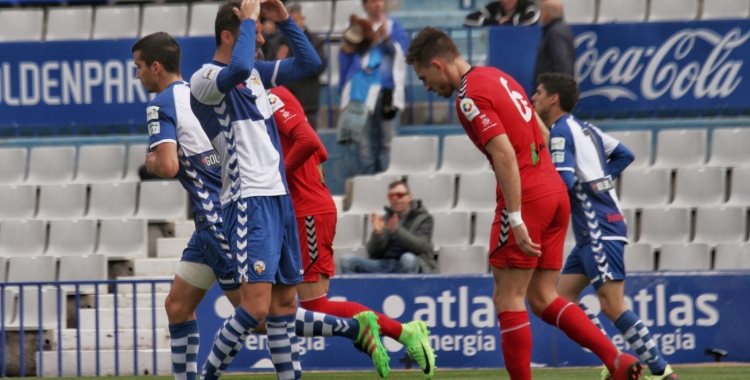 Arturo lamenta una de les moltes ocasions fallades pel Sabadell | Sandra Dihör