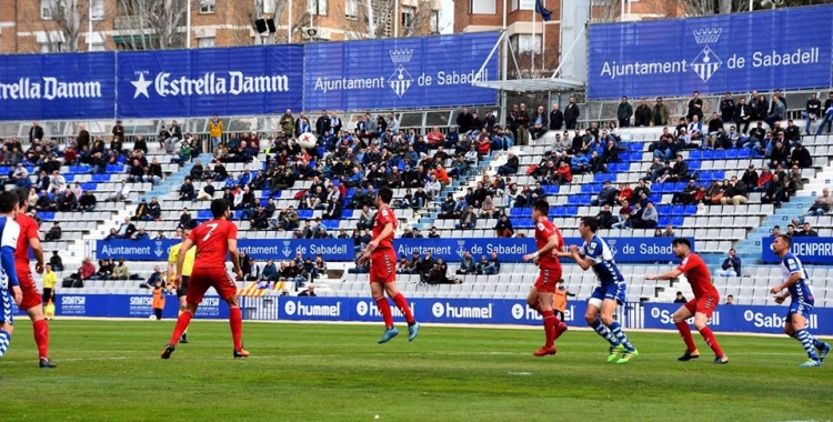 Imatge de la Nova Creu Alta durant el Sabadell-Saguntino de diumenge | Críspulo Díaz