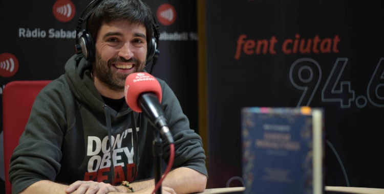 Roc Casagran ha presentat el 'Direm nosaltres' a Ràdio Sabadell/ Roger Benet