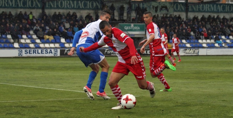 Felipe Sanchón en una acció del partit contra l'Alcoyano | Sendy Dihor