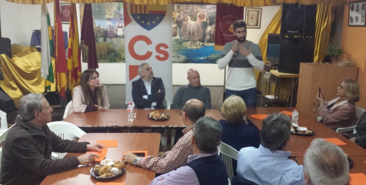 Cafè ciutadà al Centro Regional de Murcia a Sabadell | Pau Duran