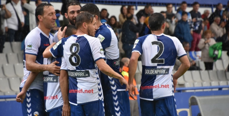 Alegria arlequinada amb el gol de Felipe Sanchón | Críspulo Díaz