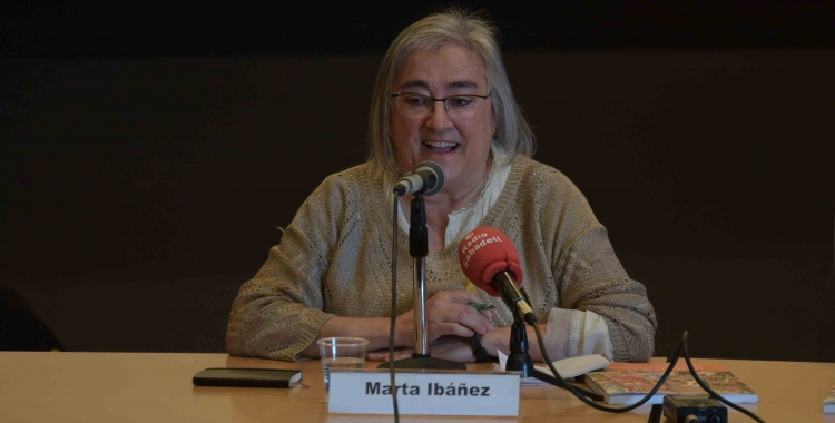 Marta Ibáñez durant la presentació del llibre | Roger Benet