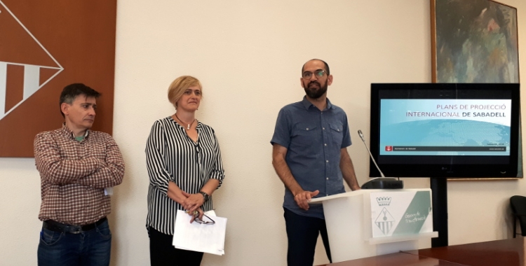 Serracant, Martínez i el regidor Lluís Perarnau han presentat avui els tres plans/ Karen Madrid