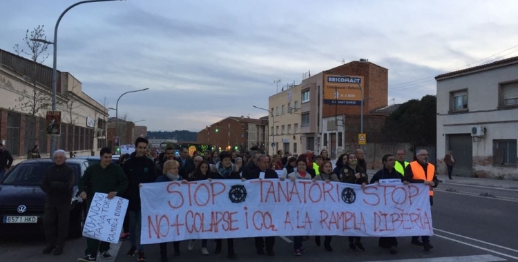 Manifestació contra el tanatori | Arxiu