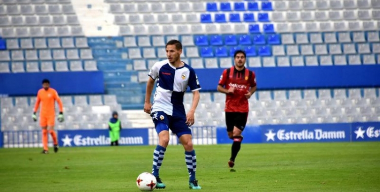 Marc Martínez, a la Nova Creu Alta, en l'últim partit de la lliga contra el Mallorca | Crispulo D.