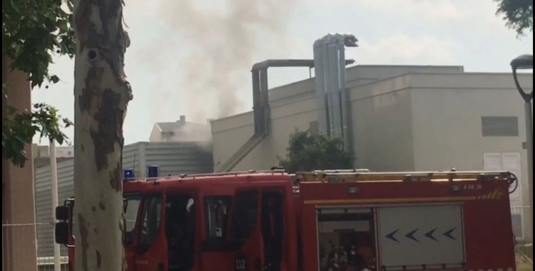 Imatges de l'exterior del centre Hospital Taulí | @Crispulo88